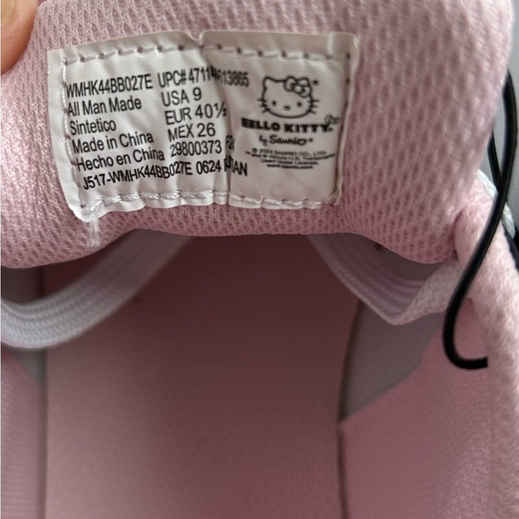 HELLO KITTY by Sanrio Women’s Casual Court Sneakers White/Blk/Purple Sparkle 9 - Picture 10 of 15